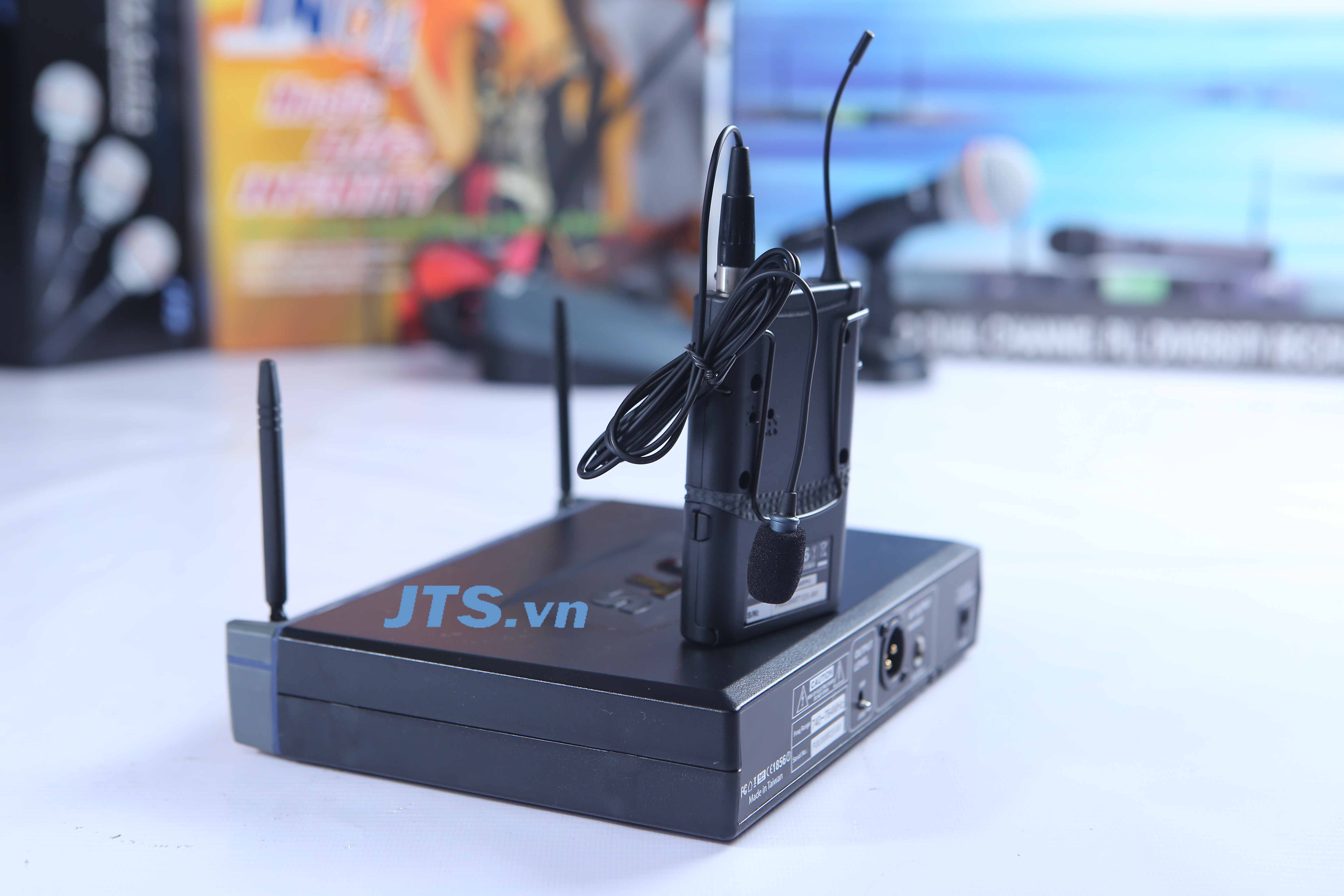 Bộ micro không dây UHF JTS IN-64TB/ CM-501