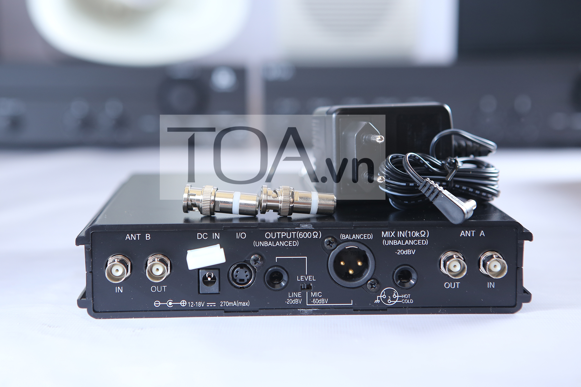 Mic không dây TOA thu tín hiệu UHF WT-5800