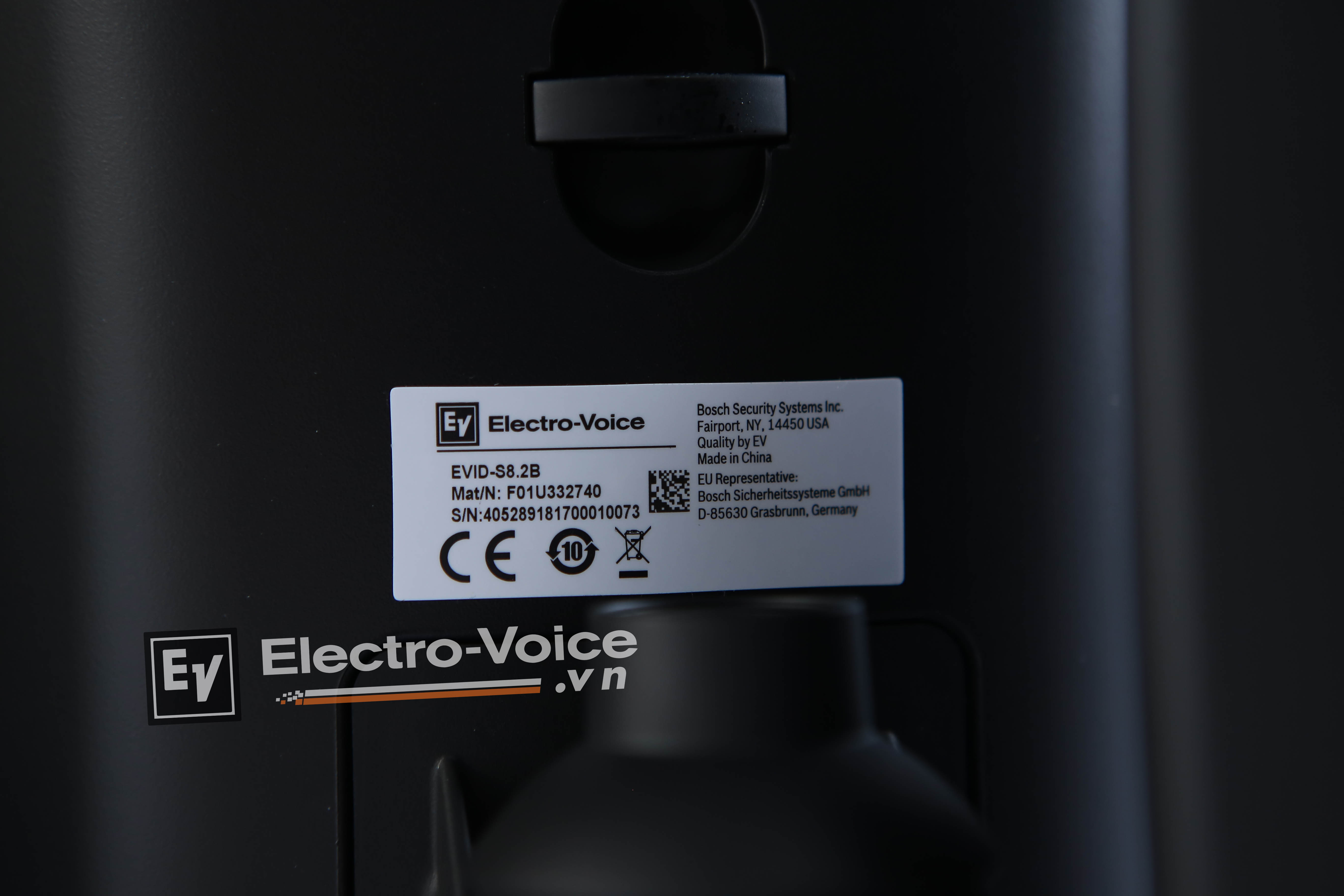 Loa gắn tường Electro-Voice EVID-S8.2B