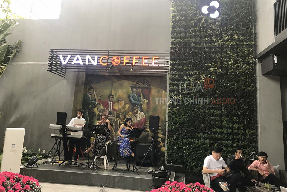 Âm thanh ánh sáng sân khấu quán cafe: Van Coffee Đà Nẵng