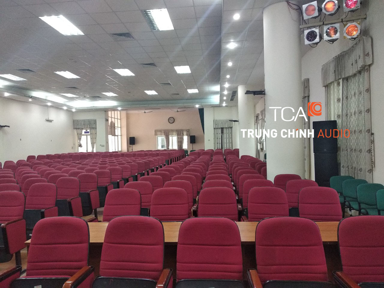 Bộ dàn âm thanh hội trường, ánh sáng sân khấu: Trường đại học Lao Động Xã Hội, Hà Nội