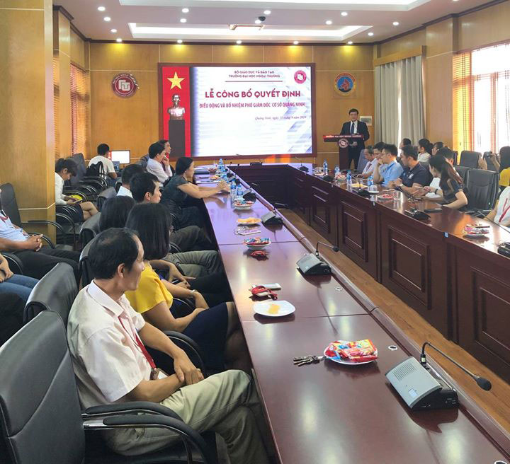 Âm thanh hội thảo TOA TS-800: Phòng họp Đại học Ngoại Thương, Quảng Ninh