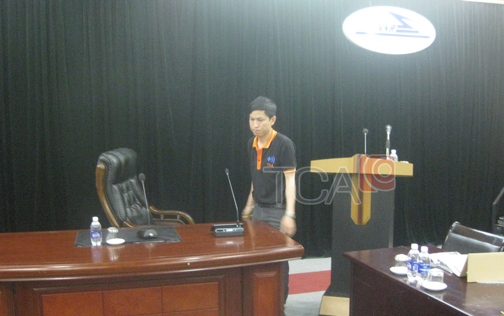 Hệ thống hội thảo không dây TOA TS-910: âm thanh phòng họp hội nghị ĐƯỜNG SẮT VIỆT NAM