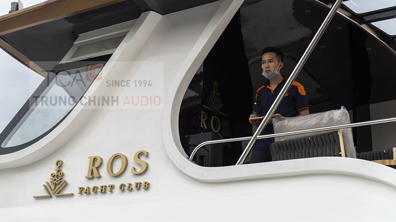 Test hệ thống âm thanh du thuyền ROS, loa EV ELX200 tại: Bến tàu Bạch Đằng, HCM