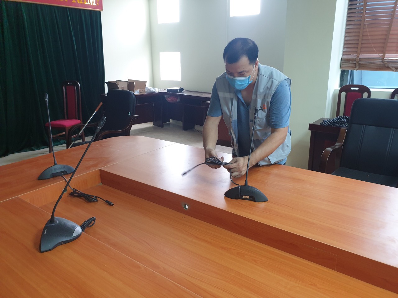 Lắp đặt âm thanh hội thảo hỗ trợ tổ chức họp thường kỳ quốc hội tại Tỉnh Ủy Bắc Giang