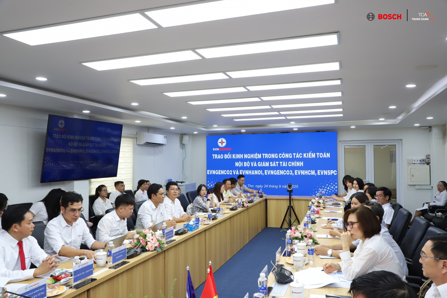 Hệ thống hội thảo không dây Bosch Dicentis :  EVN Genco2 Cần Thơ