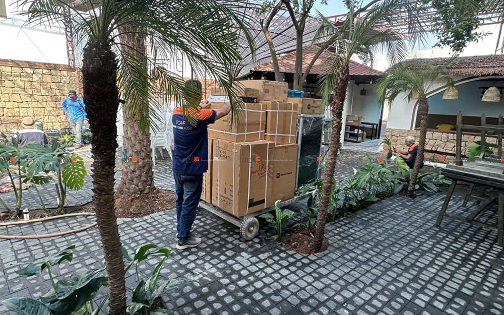 Bộ dàn âm thanh sân khấu : quán cà phê Long Thành (Đồng Nai)