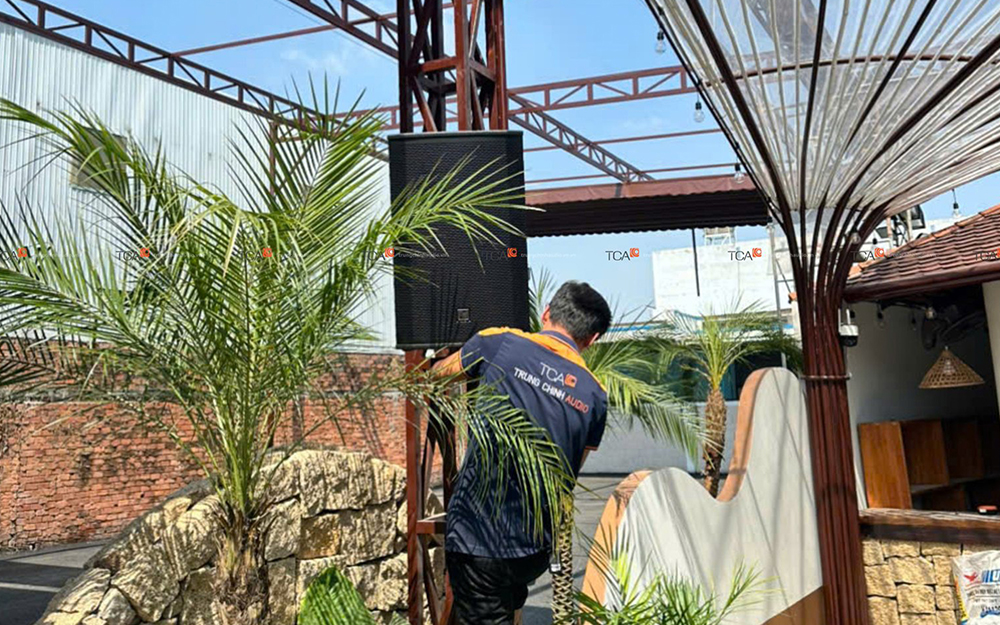 Bộ dàn âm thanh sân khấu : quán cà phê Long Thành (Đồng Nai)