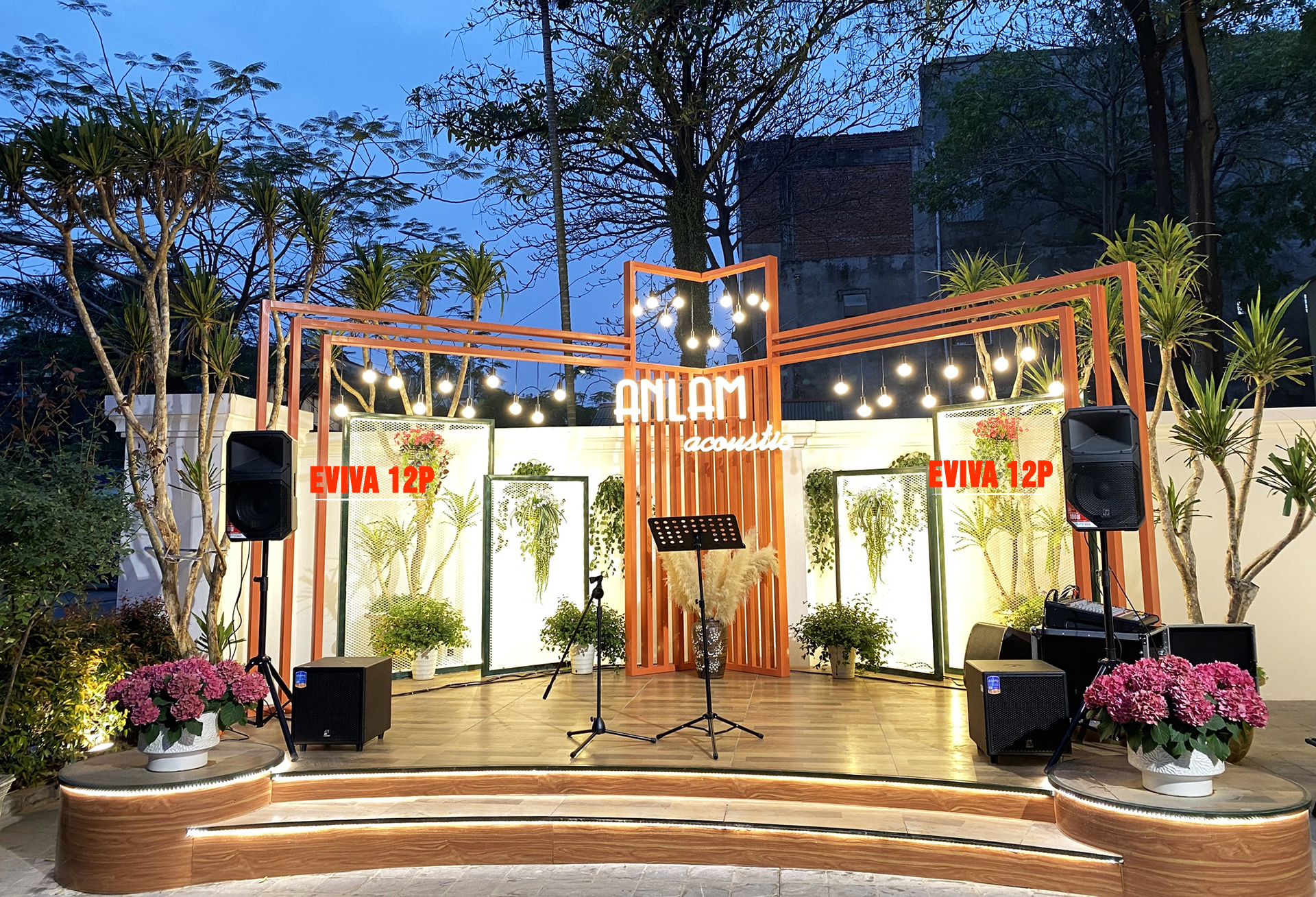 Lắp đặt hệ thống loa Electro-Voice EVIVA cho quán cafe acoustic An Lâm Coffee, Vĩnh Phúc