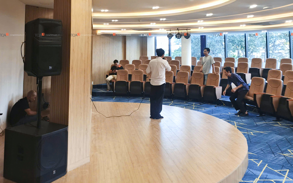 TCA Hoàn Thiện Hệ Thống Âm Thanh Hội Trường Loa EVIVA Tại Đại Học BVU Bà Rịa - Vũng Tàu